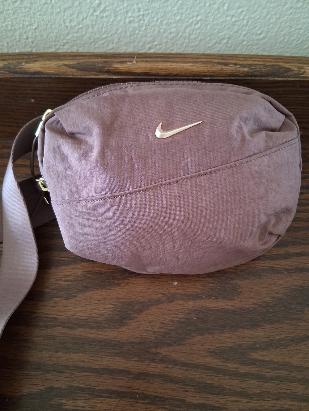 Nike Mauve Crossbody Bag with Gold Swoosh